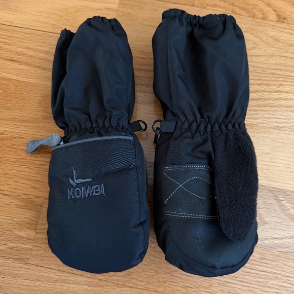 Kombi Gondola Winter Waterproof Kids Black Mittens Size M Age 4-5 - Picture 1 of 12